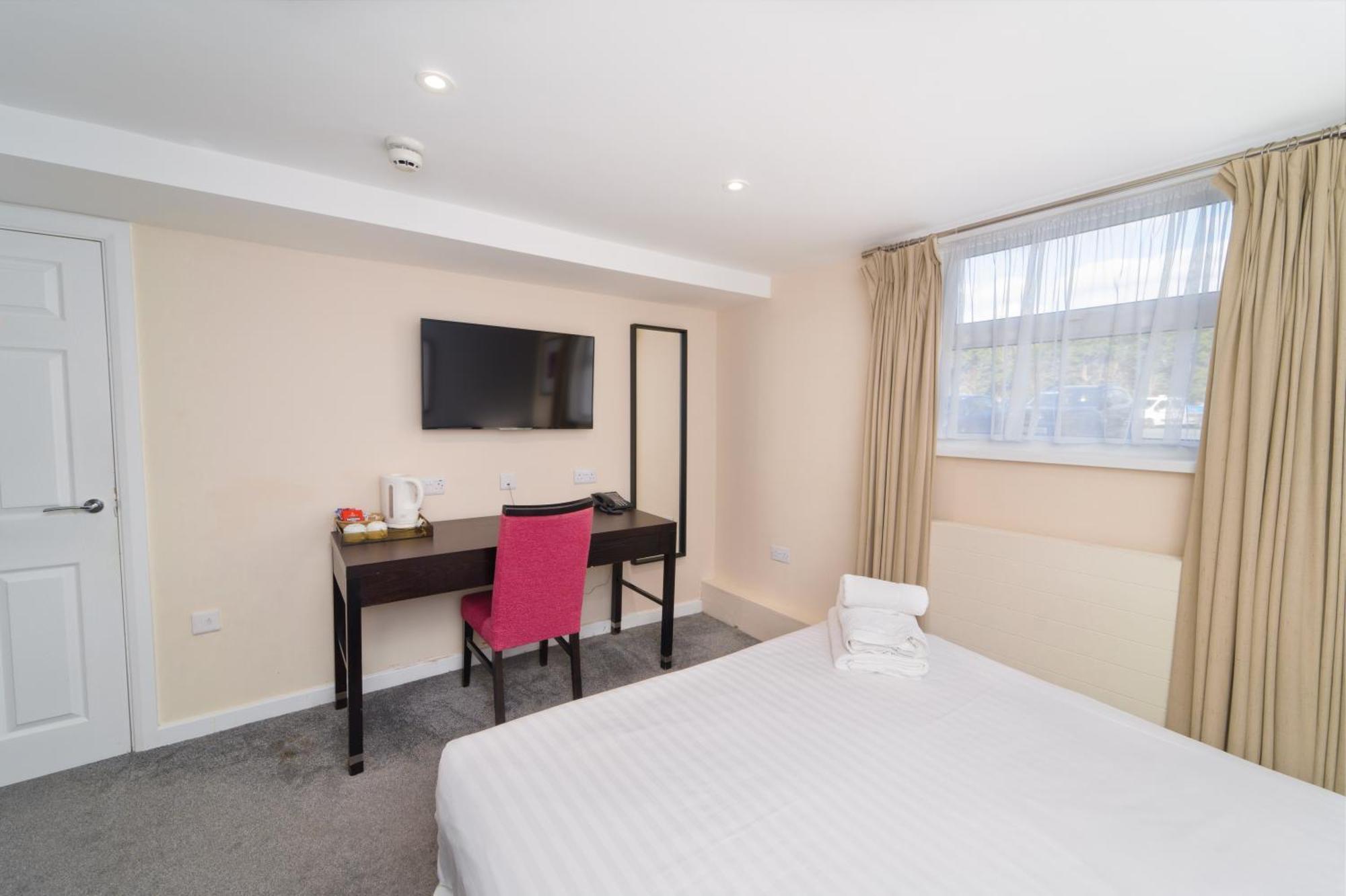 Hotel Ivy Bush Royal By Compass Hospitality
