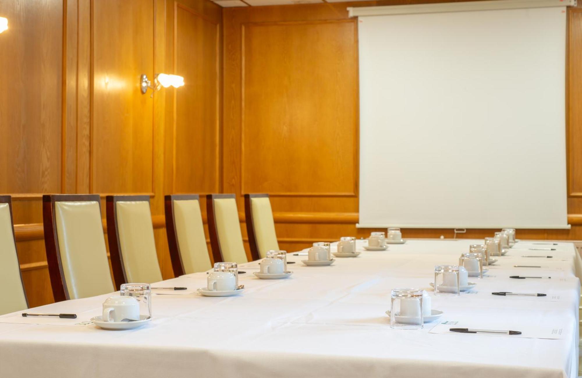 Ivy Bush Royal By Compass Hospitality Hotel 3*